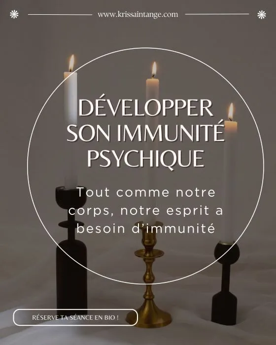 Bougies allumées sur fond neutre avec texte "Développer son immunité psychique" - Coach holistique Kris Saint Ange